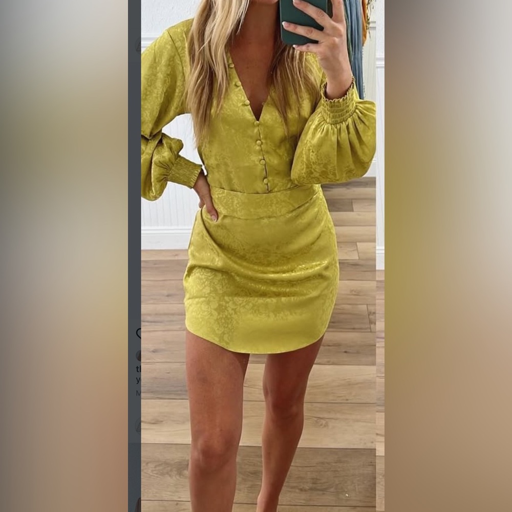 Elegant Green Mini Dress